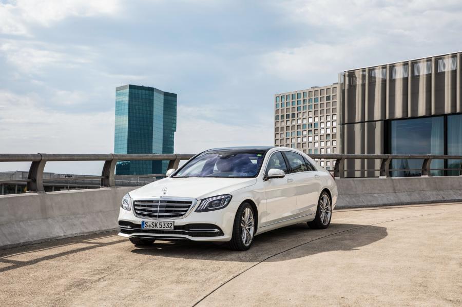  Mercedes-Benz S560 Lang 2017 года  (WW) (фото 43 из 50)